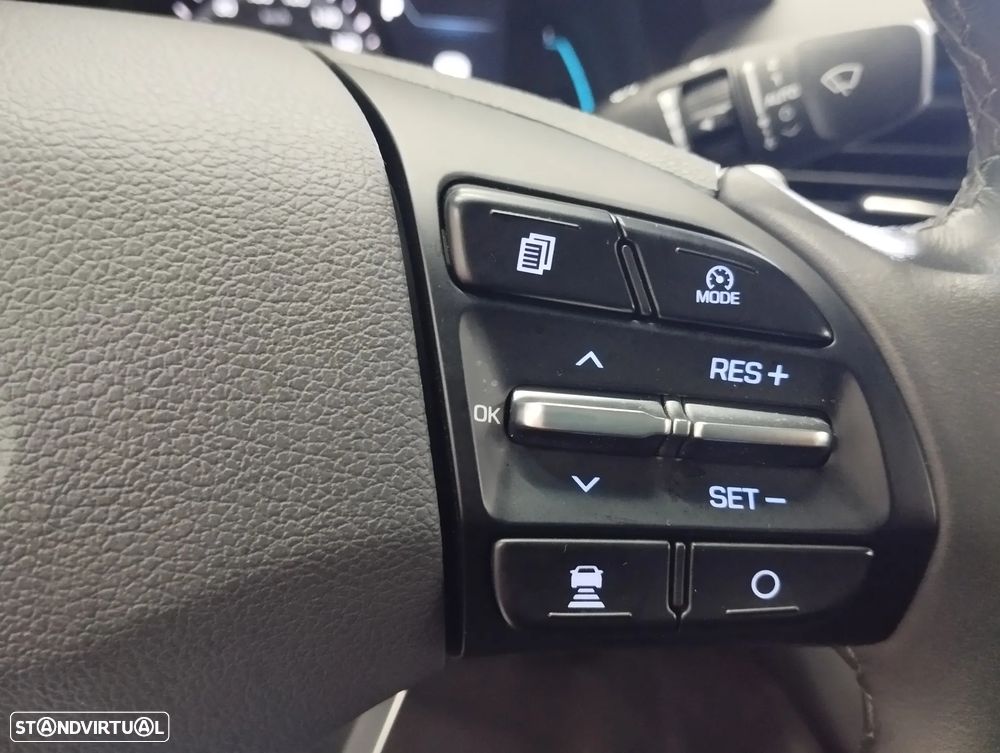 Hyundai Ioniq 1.6 GDI PHEV - 24