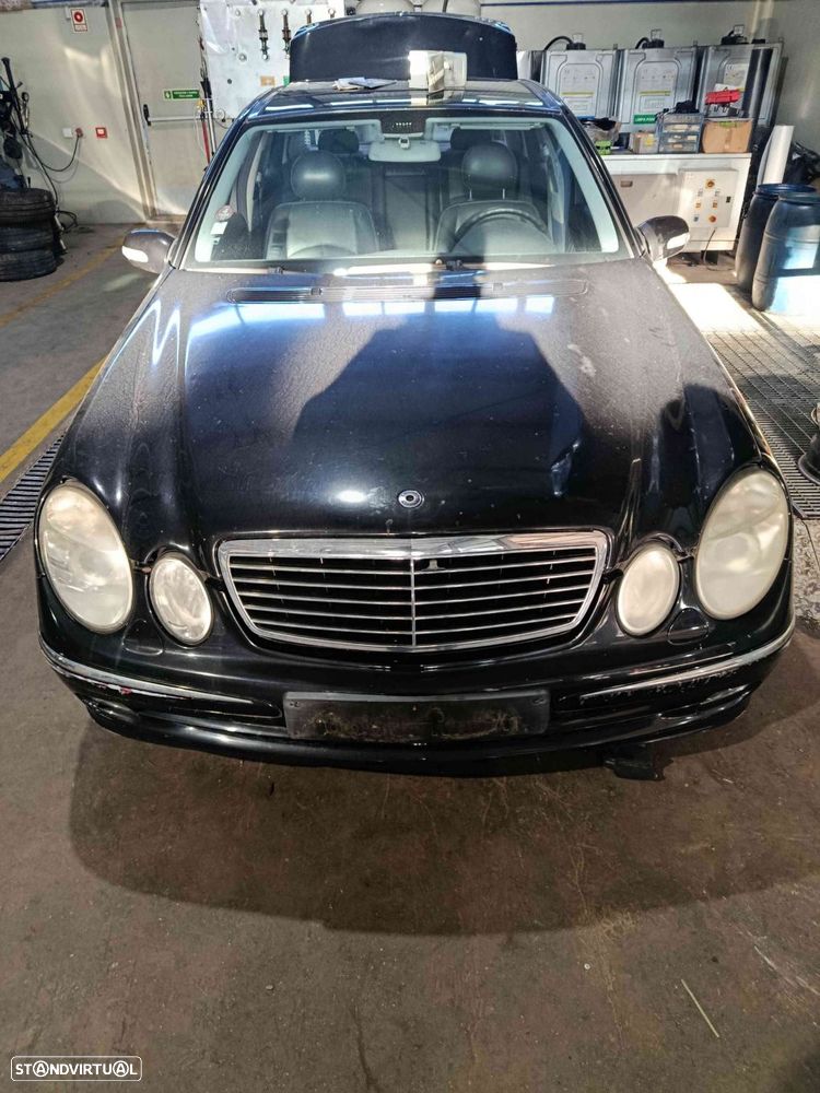 Carro MOT: OM648961 MERCEDES CLASSE E 2004 320CDI ???? 5P PRETO DIESEL - 2