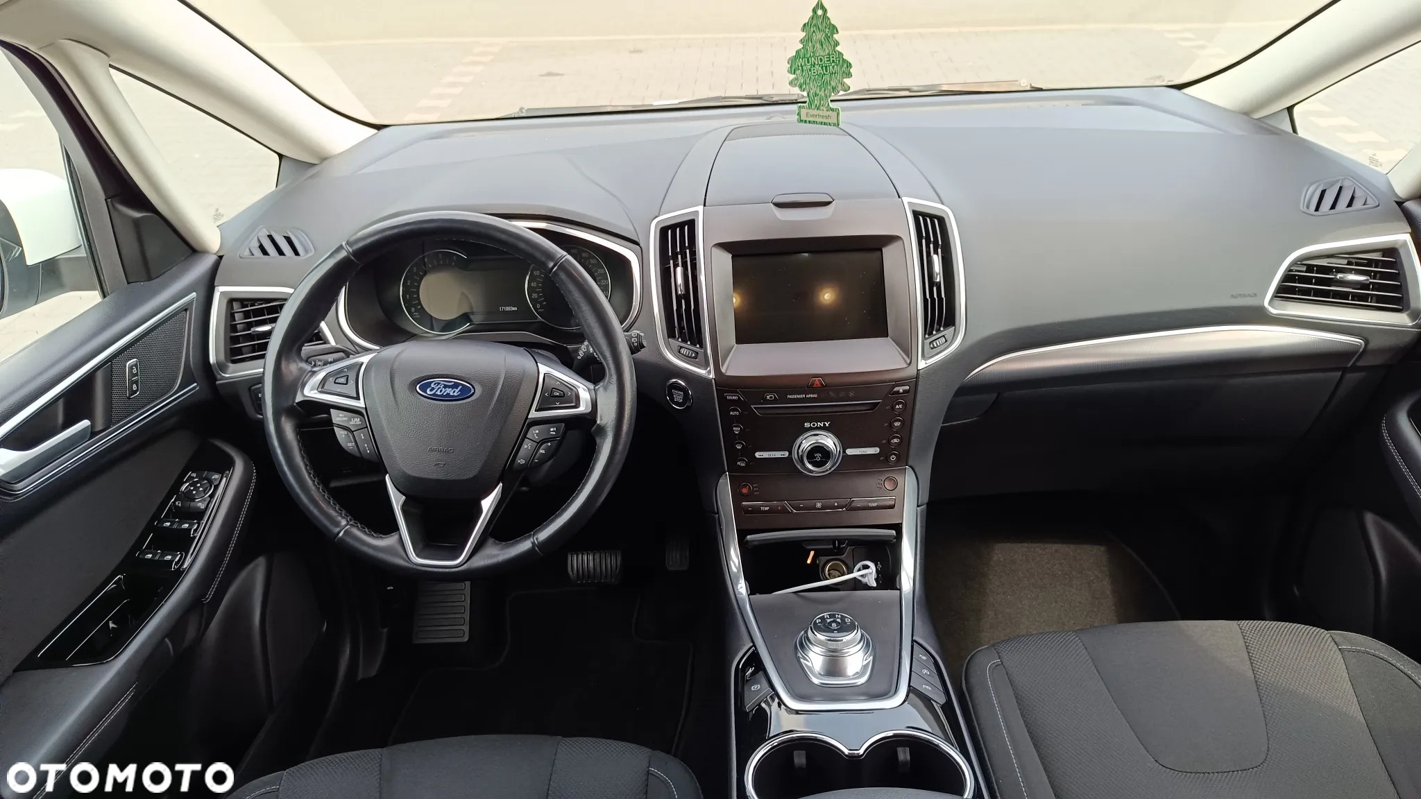 Ford S-Max 2.0 EcoBlue Titanium - 32