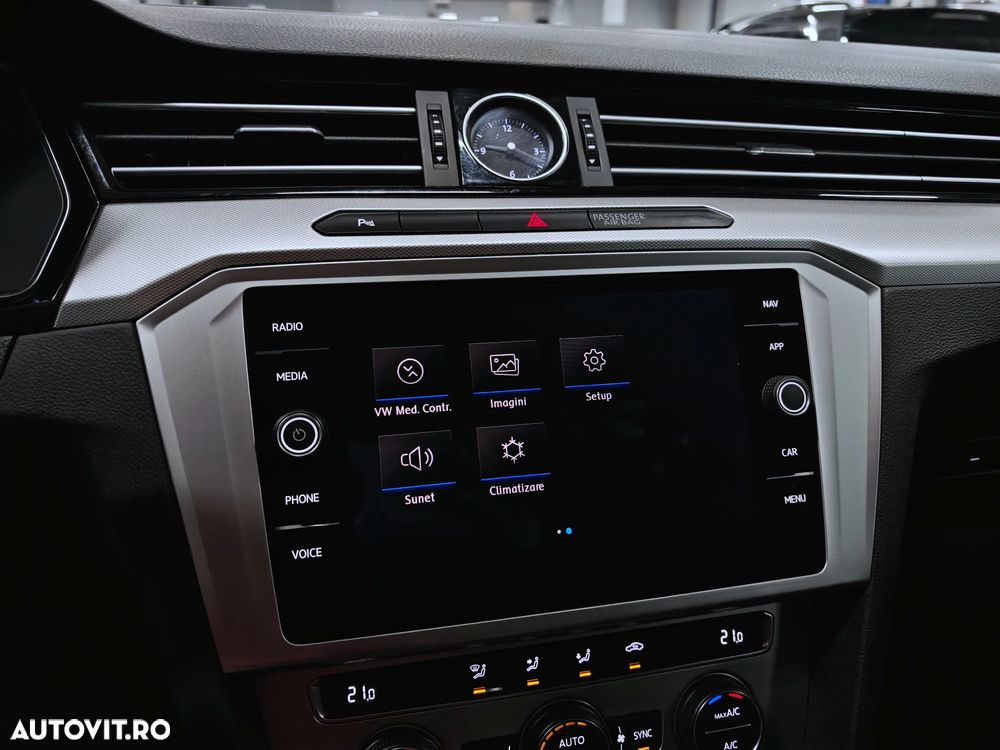 Volkswagen Passat 1.6 TDI SCR DSG Comfortline - 17