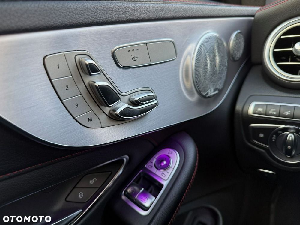 Mercedes-Benz Klasa C AMG 43 4Matic AMG Speedshift TCT 9G - 17