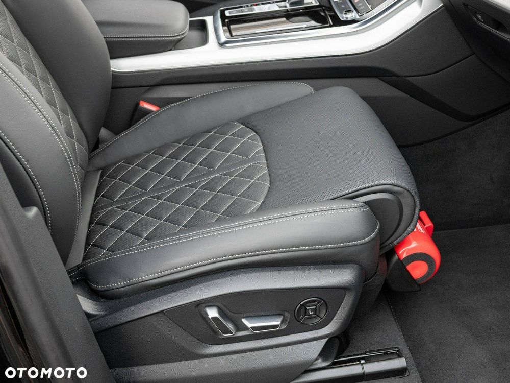 Audi Q8 50 TDI mHEV Quattro Tiptronic - 28