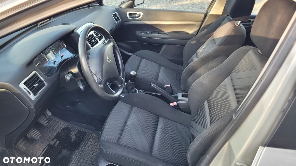 Peugeot 307 1.6 HDi - 21