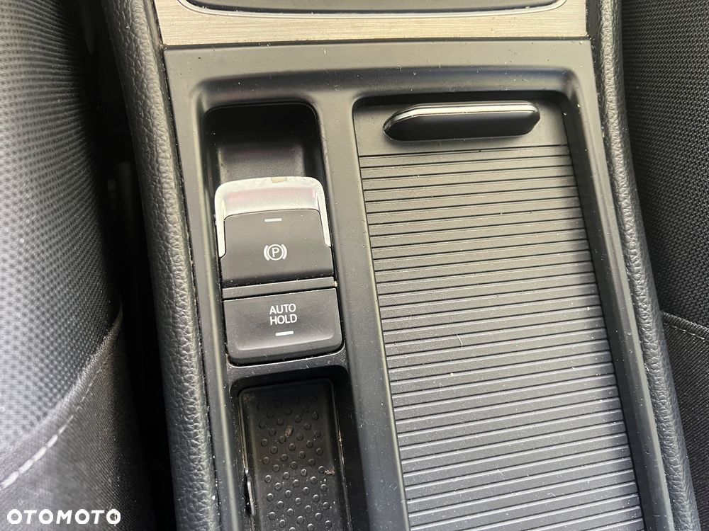 Volkswagen Golf VII 1.6 TDI BMT Comfortline - 18