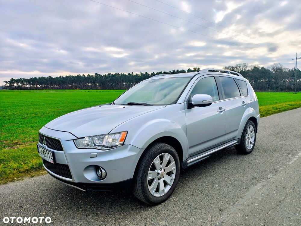 Mitsubishi Outlander 2.0 DID Instyle - 3