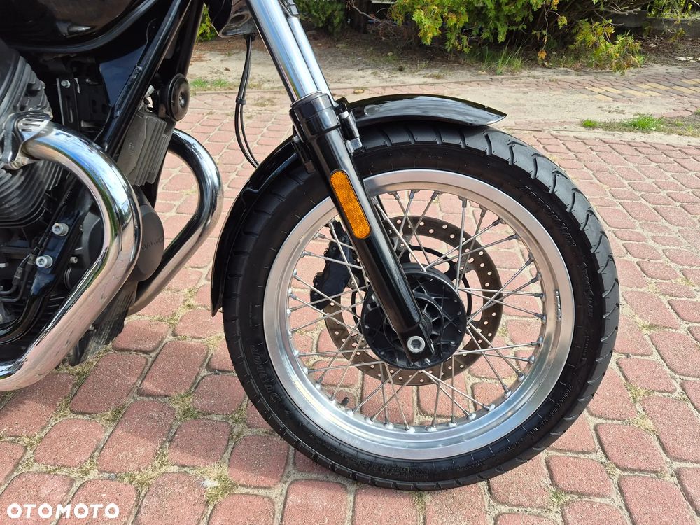 Moto Guzzi V7 - 11