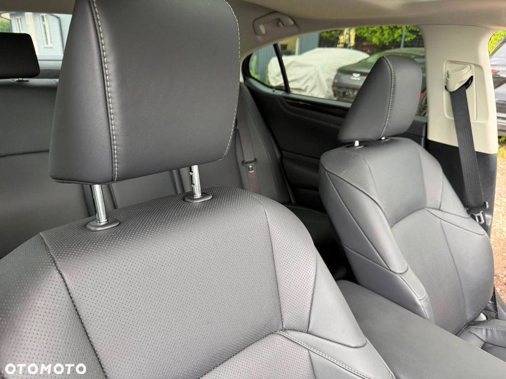 Lexus ES 300h Elegance - 25