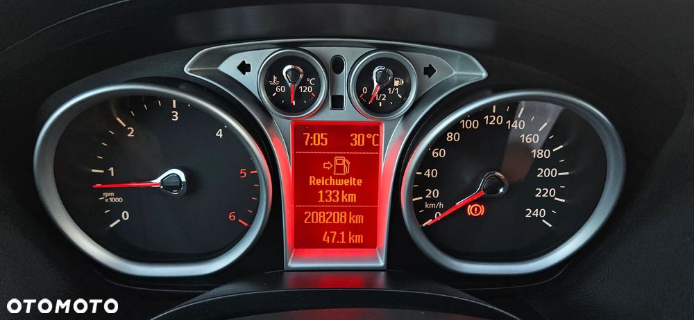 Ford Kuga 2.0 TDCi 4x4 Titanium - 12