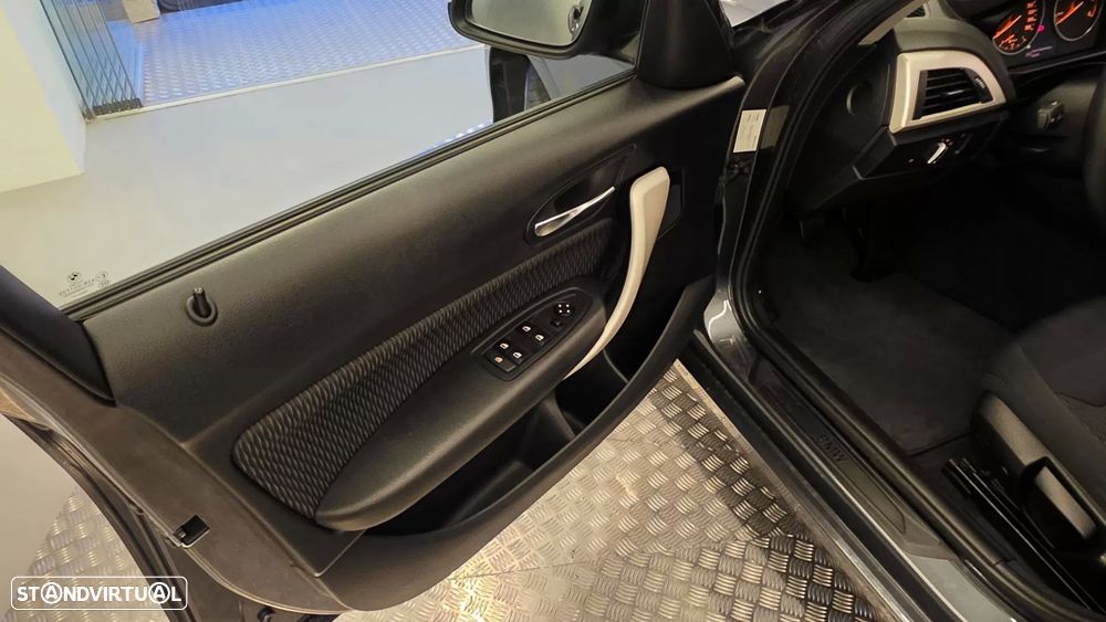 BMW 116 d EfficientDynamics Edition - 32