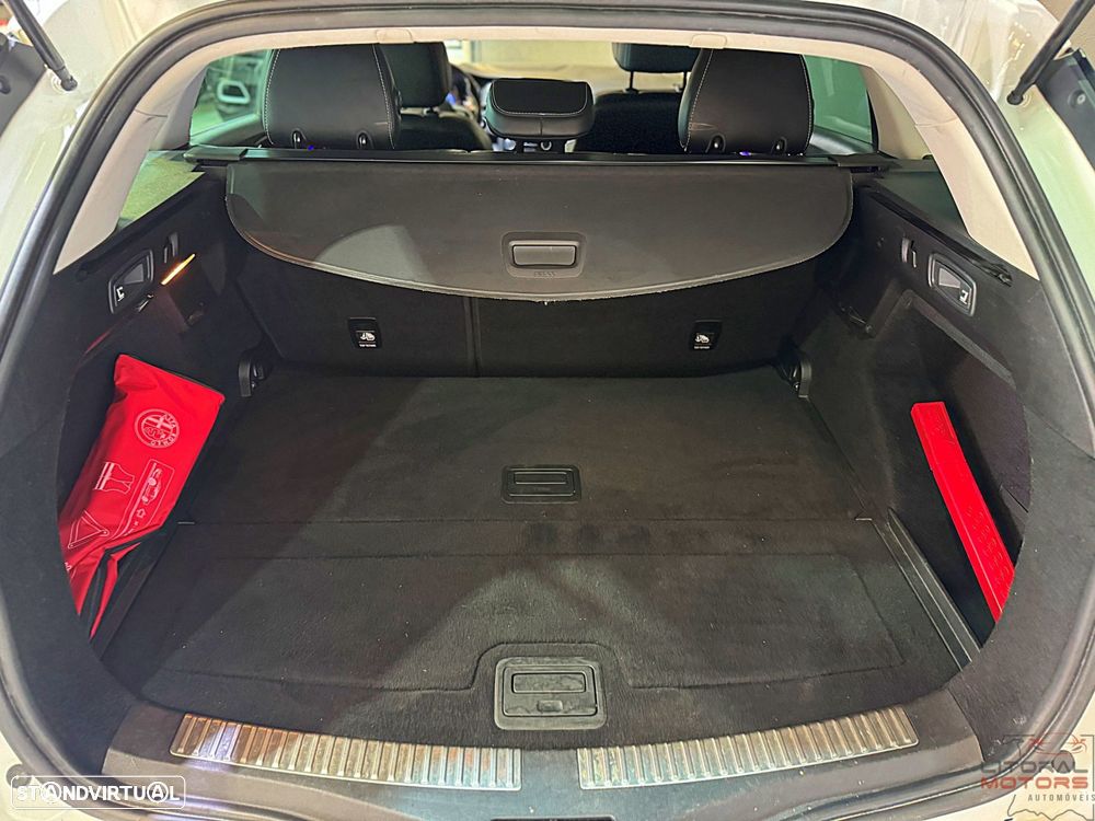 Renault Mégane Sport Tourer 1.5 dCi Dynamique S EDC - 11