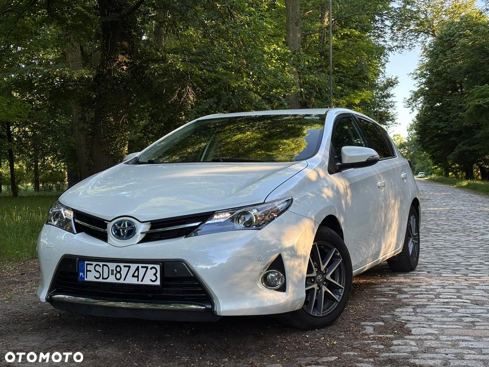 Toyota Auris 1.8 HSD Luna - 10