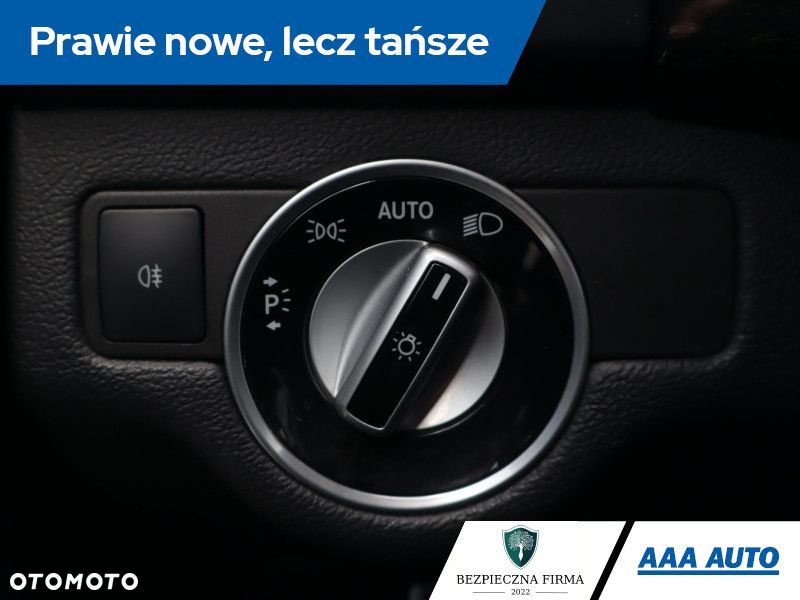 Mercedes-Benz GLK - 24