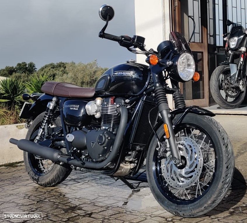 Triumph Bonneville T120 Black - 5