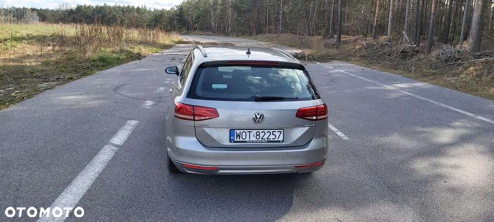 Volkswagen Passat 2.0 TDI SCR Comfortline - 4