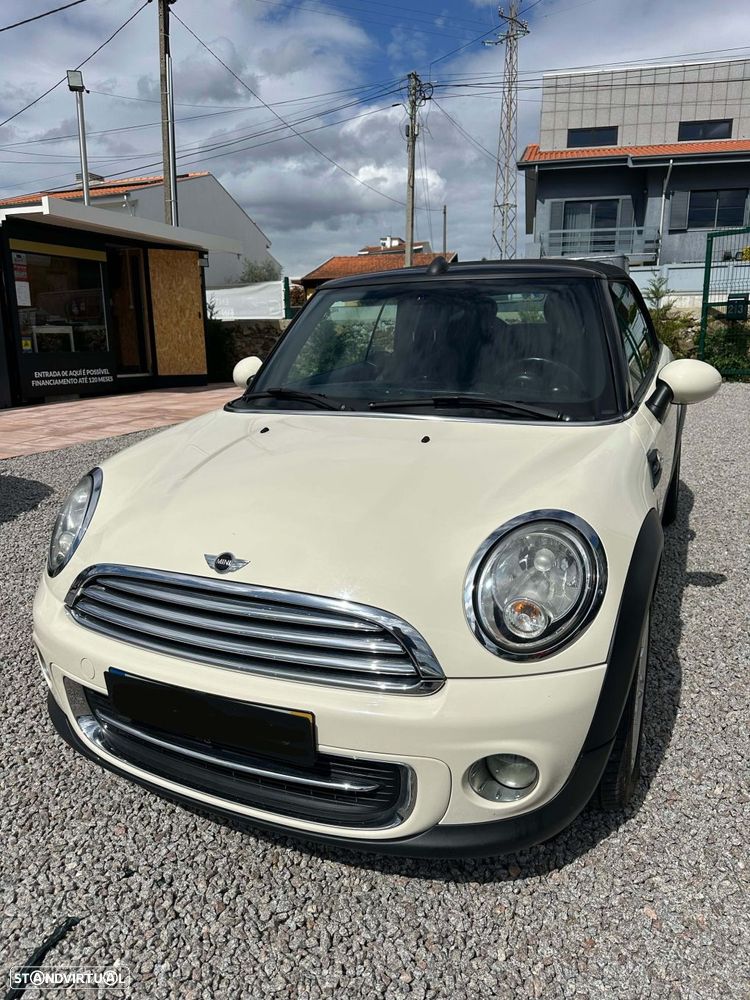MINI Cabrio Cooper Auto - 4