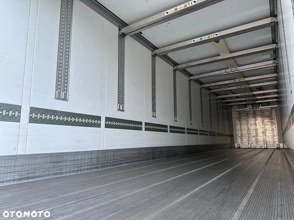 Schmitz Cargobull SKO 24 - 14