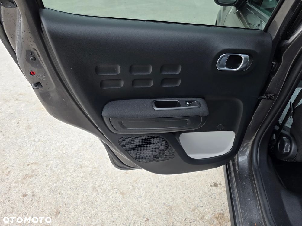 Citroën C3 Pure Tech 82 SHINE - 14