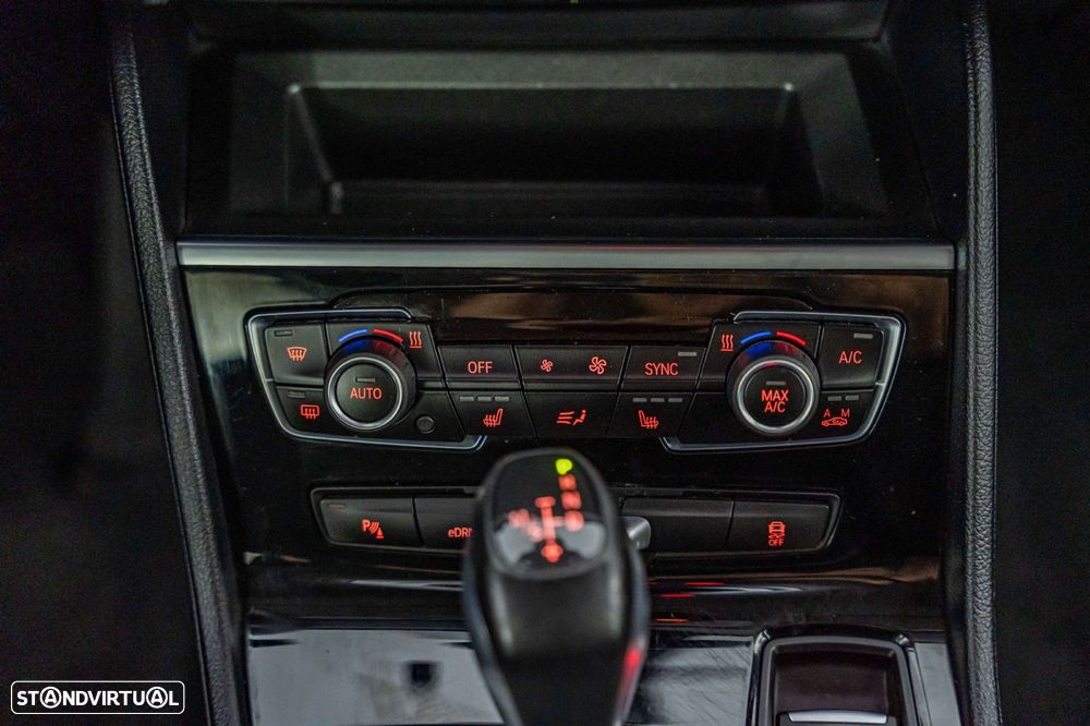 BMW 225xe Active Tourer Advantage - 28