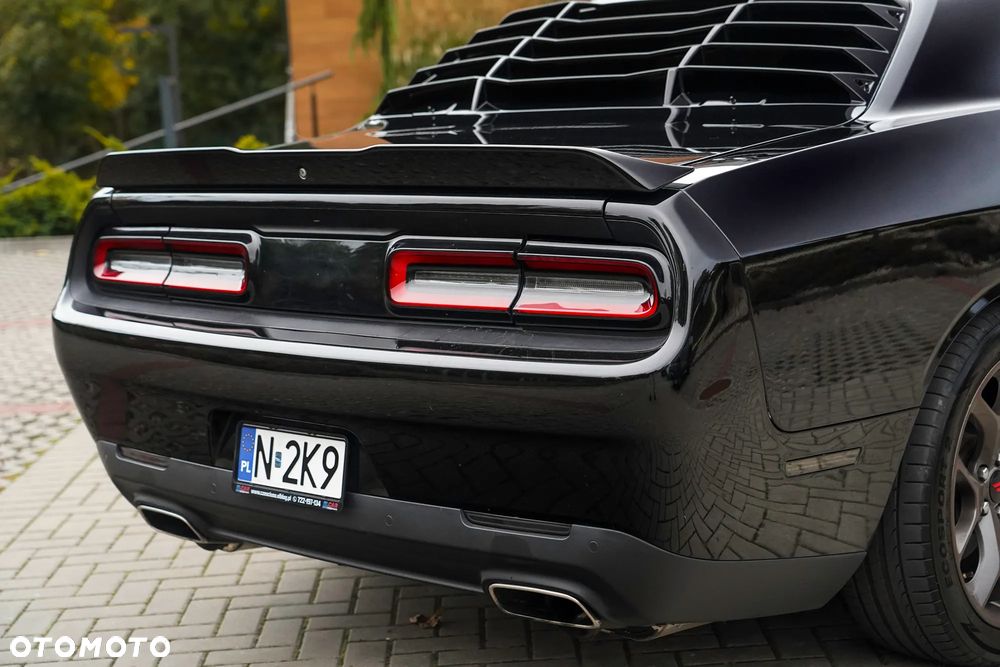 Dodge Challenger 3.6 SXT Plus - 38