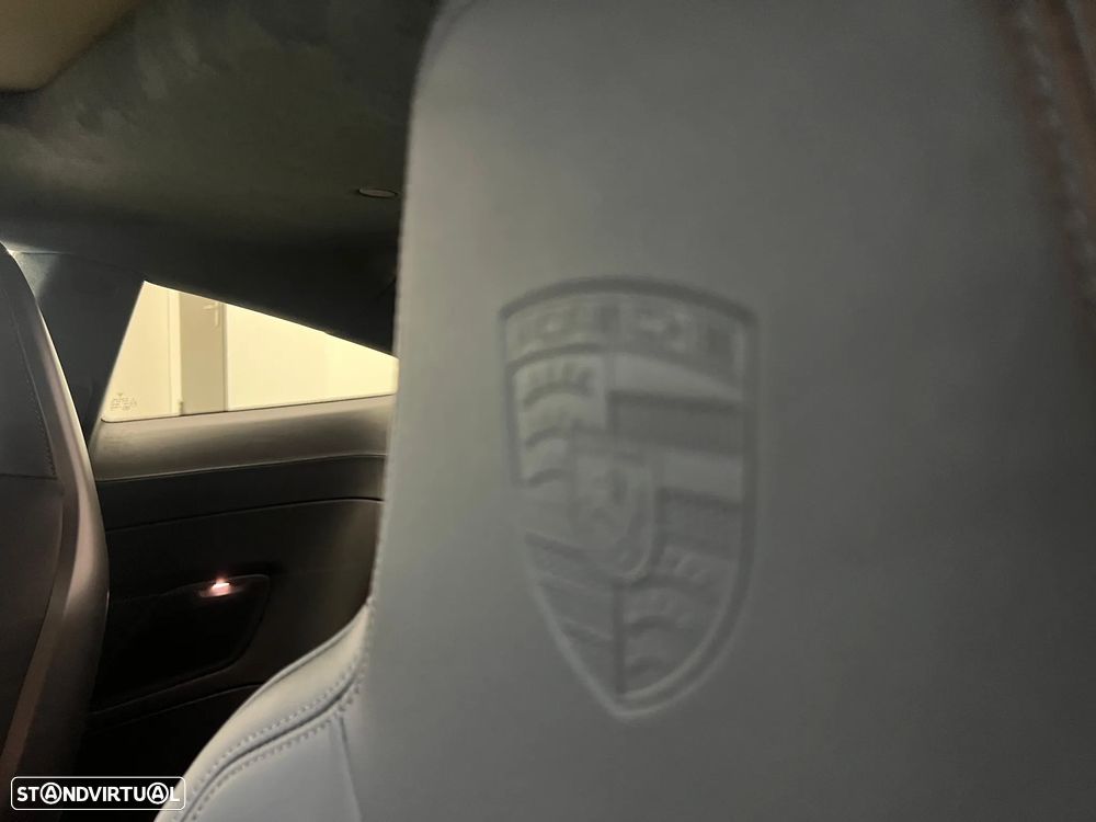 Porsche 911 (992) Carrera GTS - 34