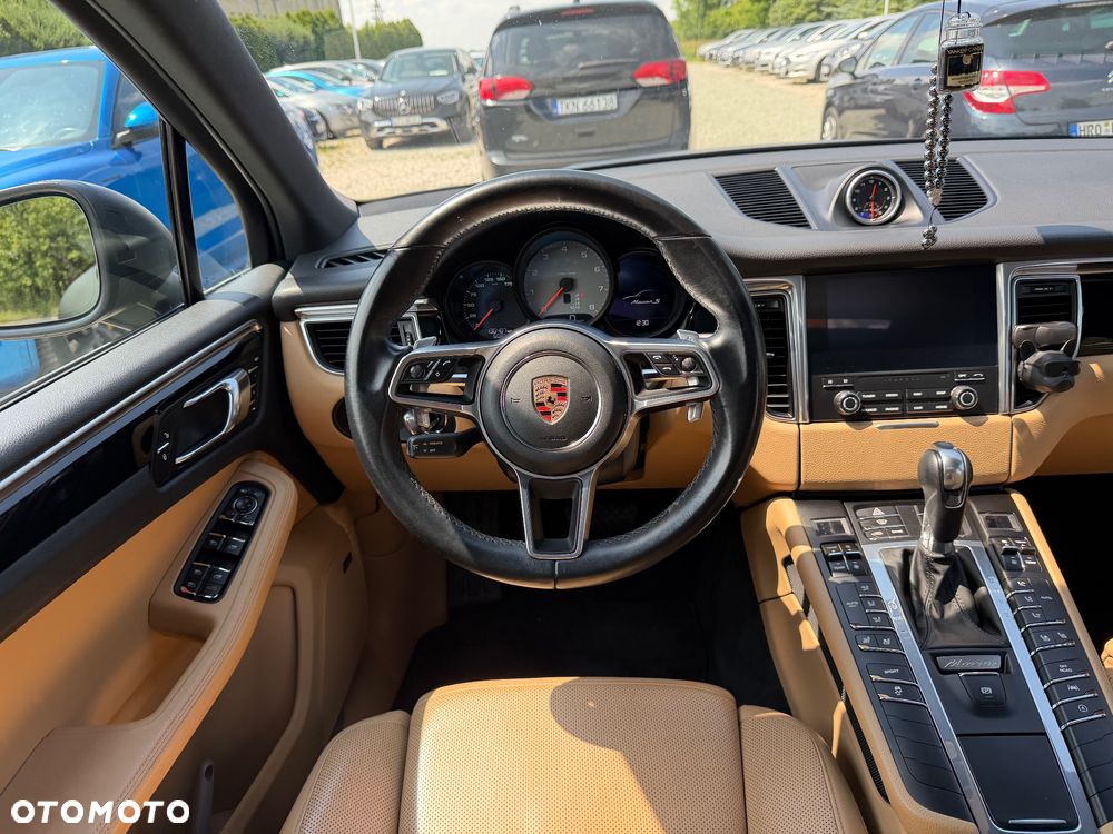 Porsche Macan S - 33