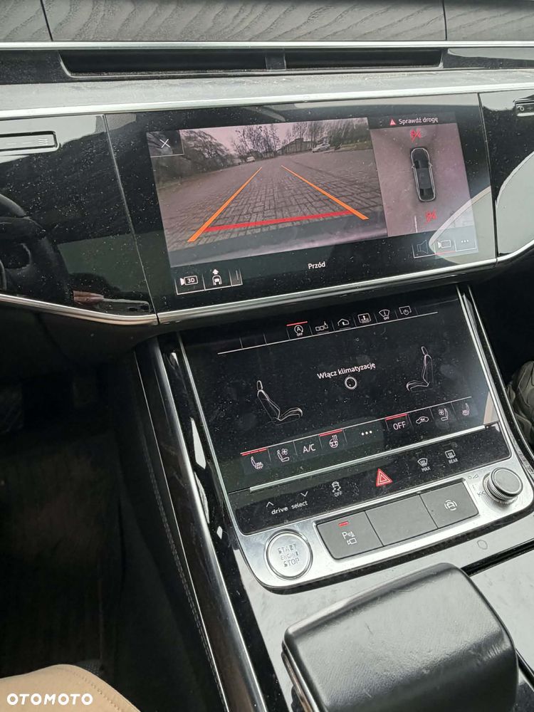 Audi A8 - 10