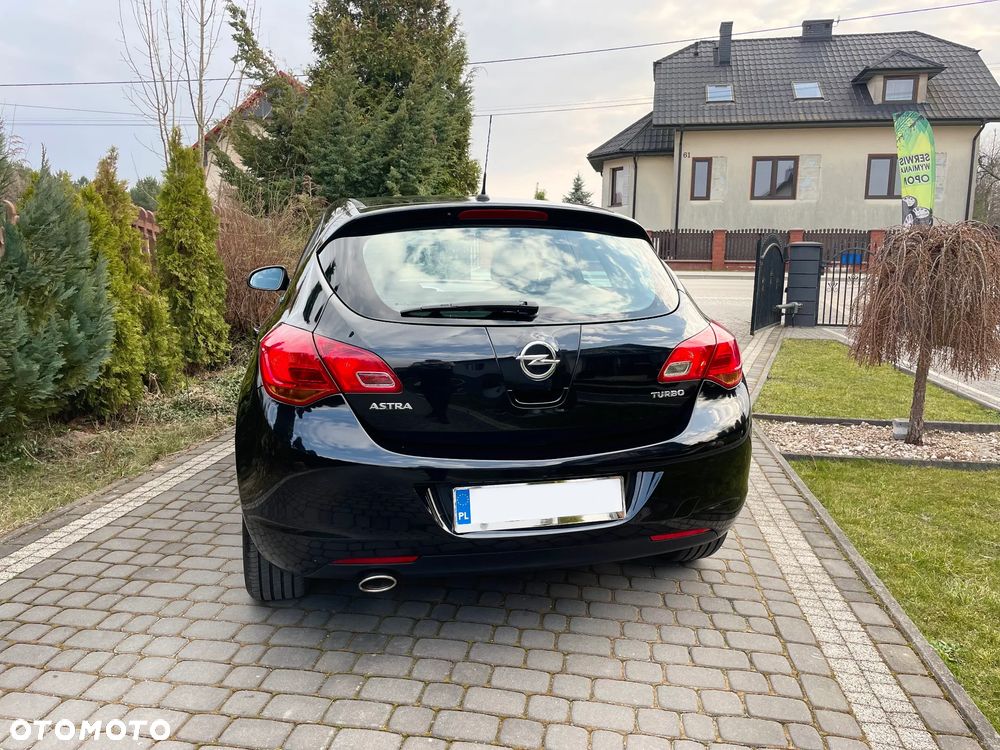 Opel Astra 1.4 T Enjoy - 19