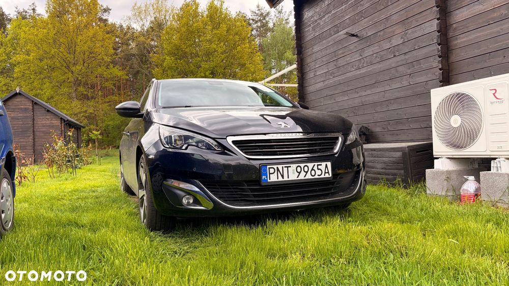 Peugeot 308 PureTech 130 GPF Stop & Start Allure Business-Paket - 2