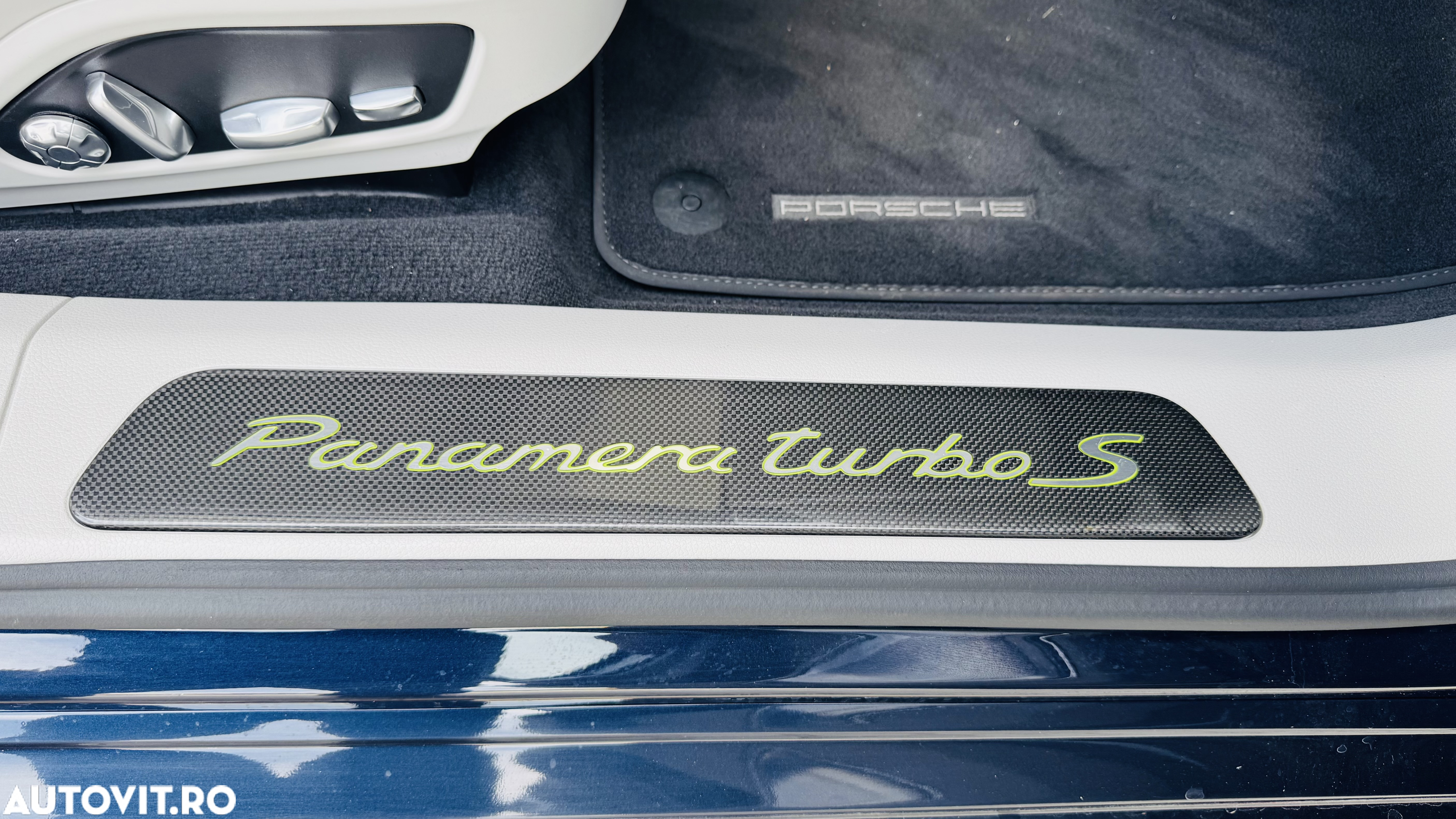 Porsche Panamera - 22