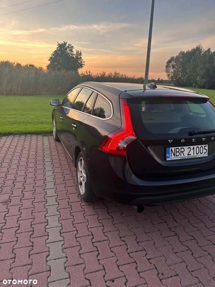 Volvo V60 2011 photo 4