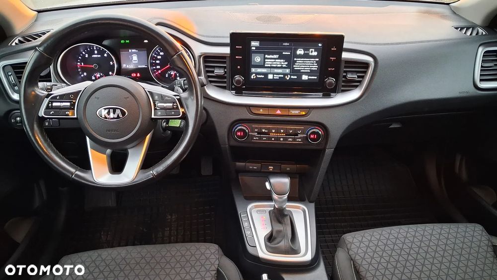 Kia Ceed 1.6 CRDi SCR M DCT - 1
