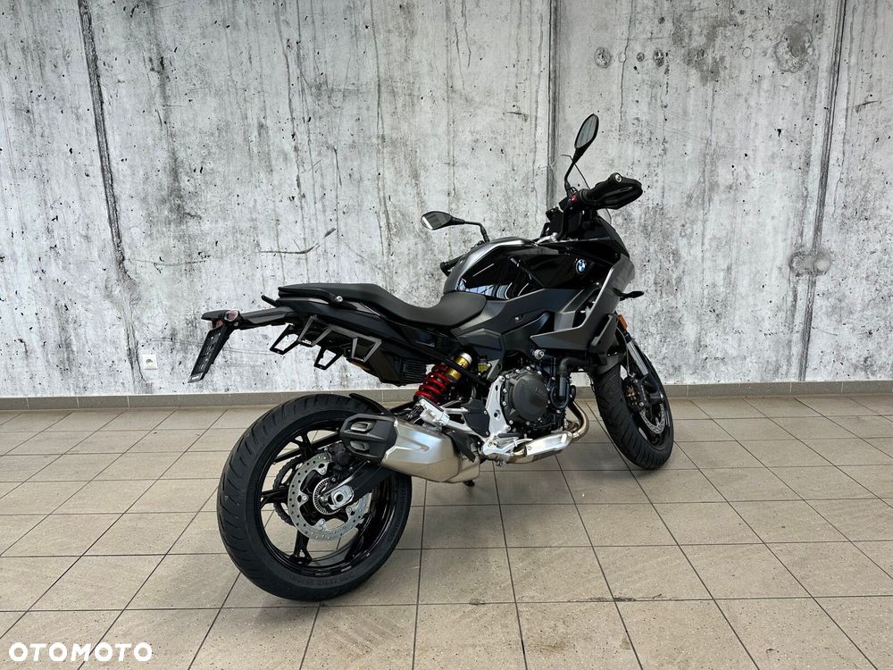BMW F - 3