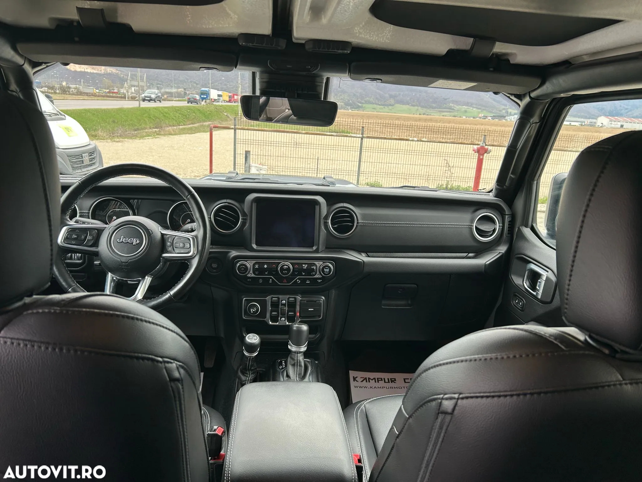 Jeep Gladiator 3.0L V6 Diesel AT8 4x4 264 CP Overland - 32