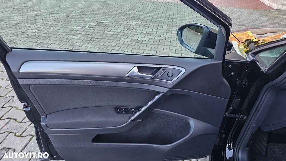 Volkswagen Golf 1.2 TSI BlueMotion Technology Comfortline - 20