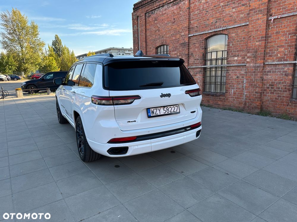 Jeep Grand Cherokee - 19