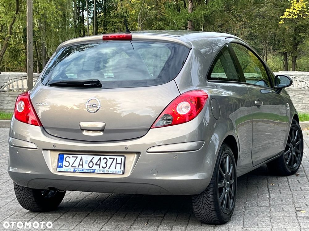 Opel Corsa 1.4 16V Active - 12