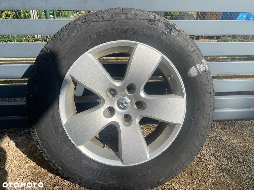 Felga z oponą Dodge Ram 20” - 1
