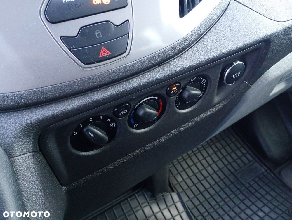 Ford Transit - 16