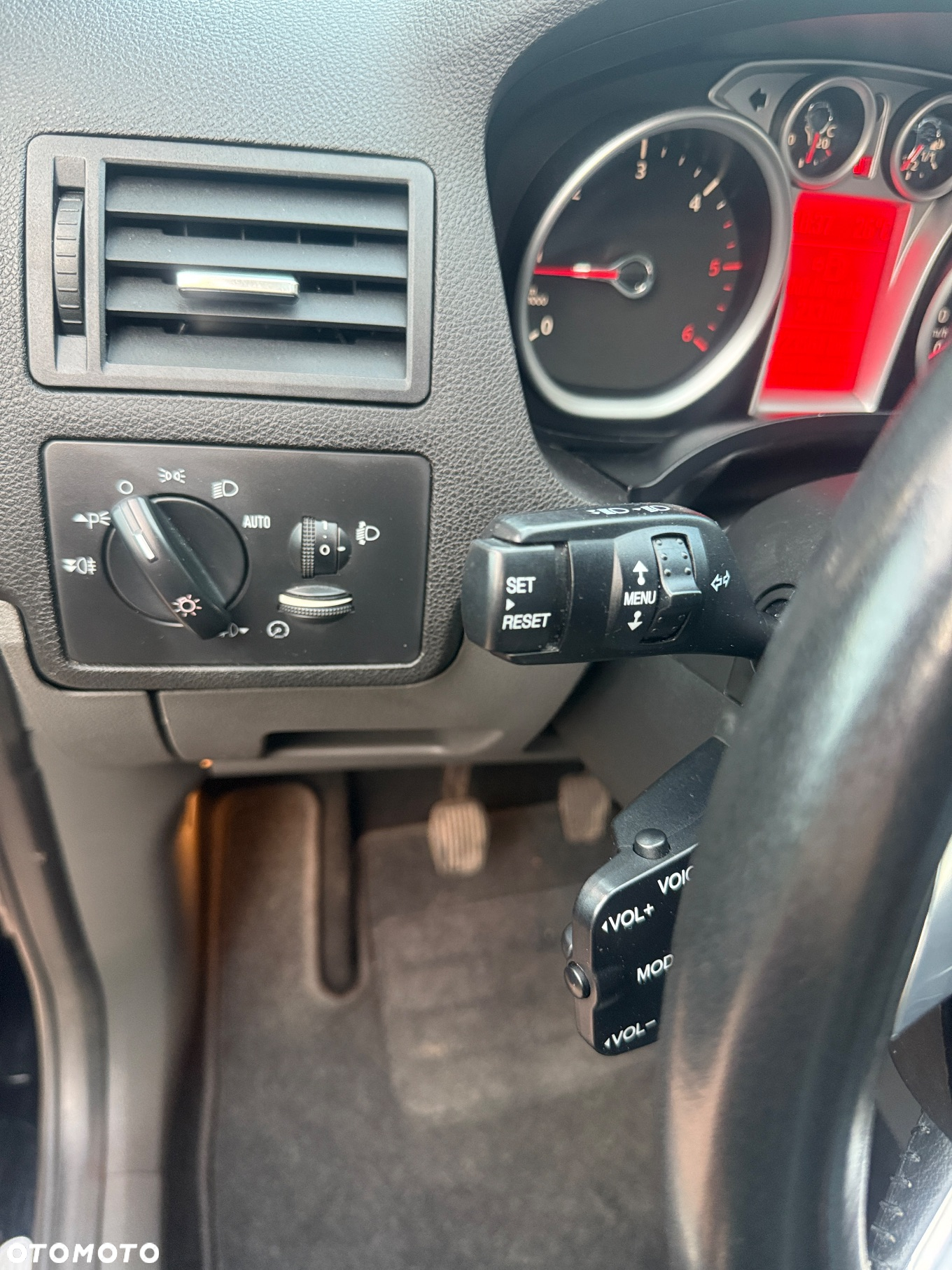 Ford Kuga - 20