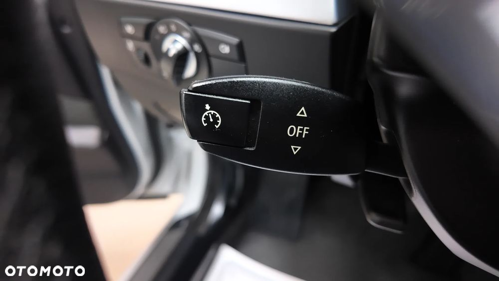 BMW Seria 5 525d xDrive Touring Edition Exclusive - 26