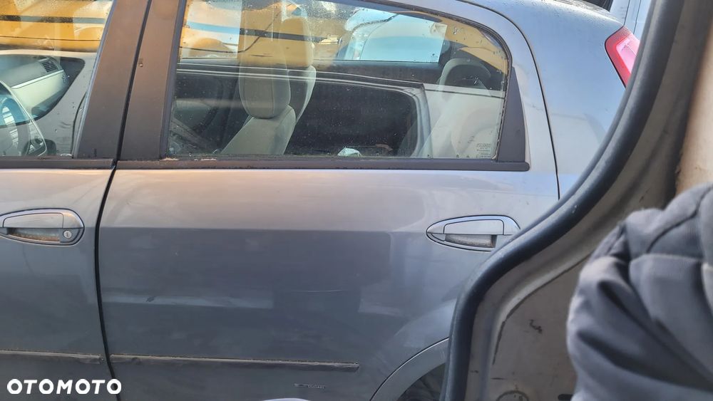 Drzwi lewe prawe tył tylne FIAT GRANDE PUNTO 2008r 595A 595/A 5d hatchback - 2