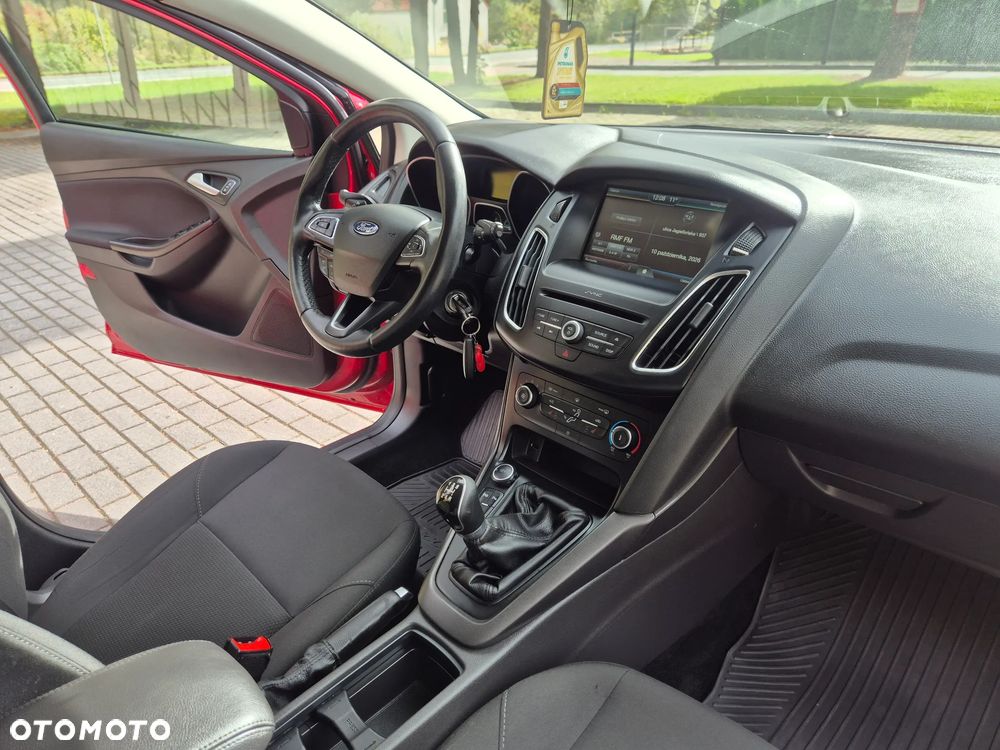 Ford Focus - 34
