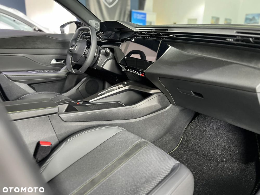Peugeot 408 1.2 PureTech mHEV GT Exclusive S&S e-DCS6 - 16