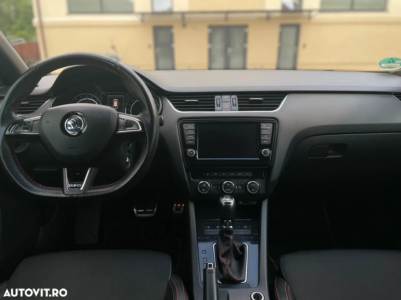 Skoda Octavia 2.0 TDI RS DSG - 8