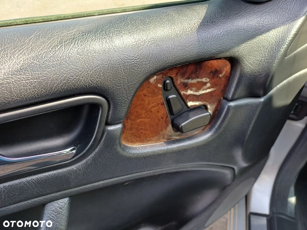 Mercedes-Benz CLK - 15