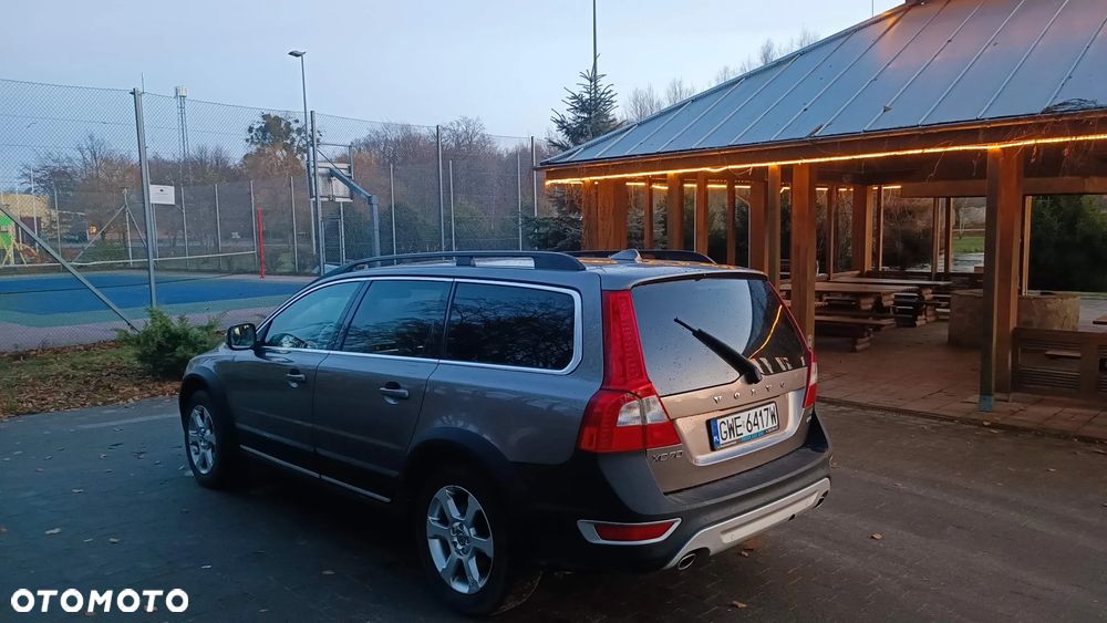 Volvo XC 70 D5 AWD Summum - 4