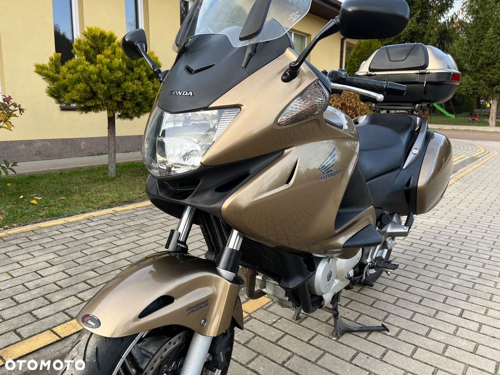 Honda NT - 16