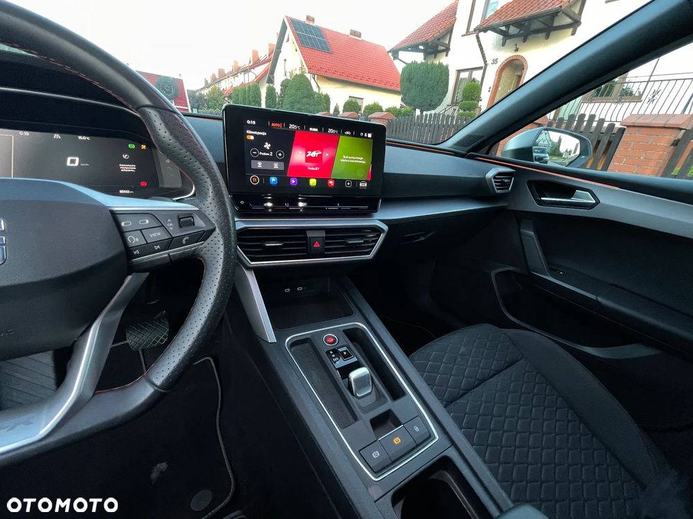 Seat Leon Sportstourer 2.0 TDI FR DSG - 33