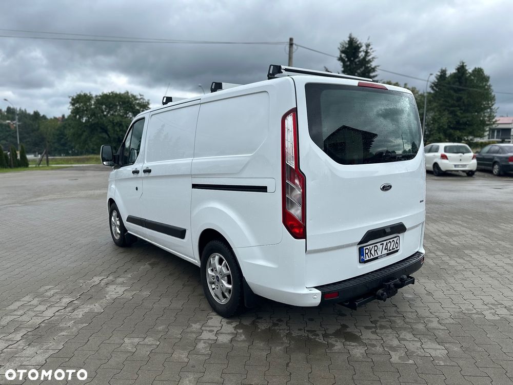 Ford Transit Custom - 10