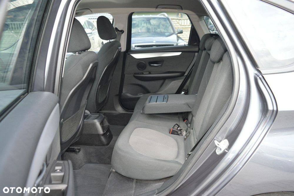 BMW Seria 2 216d Active Tourer - 32